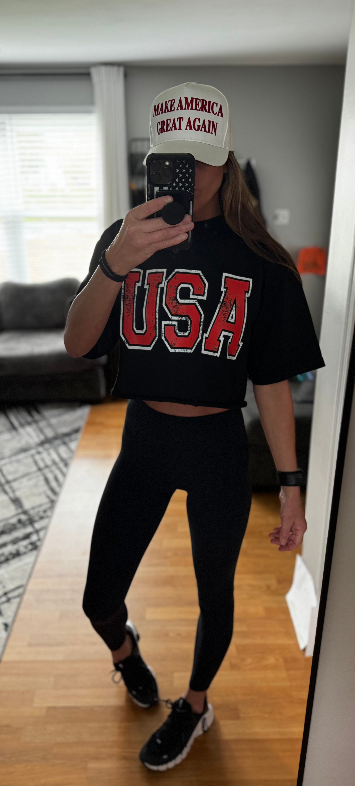 USA - Cropped Red & White