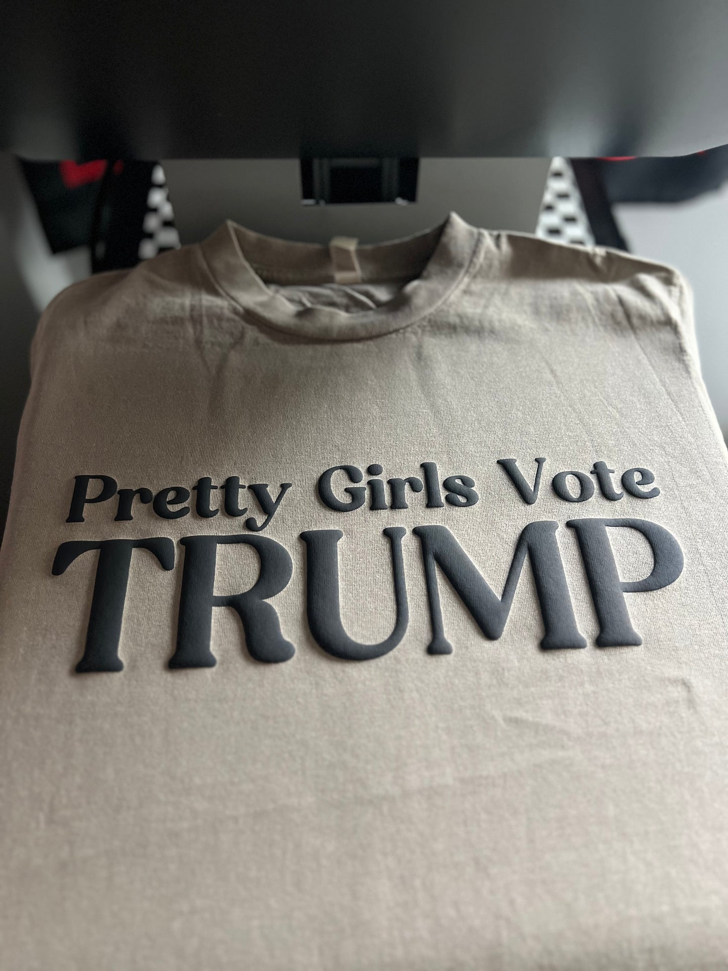 Pretty Girls Vote TRUMP