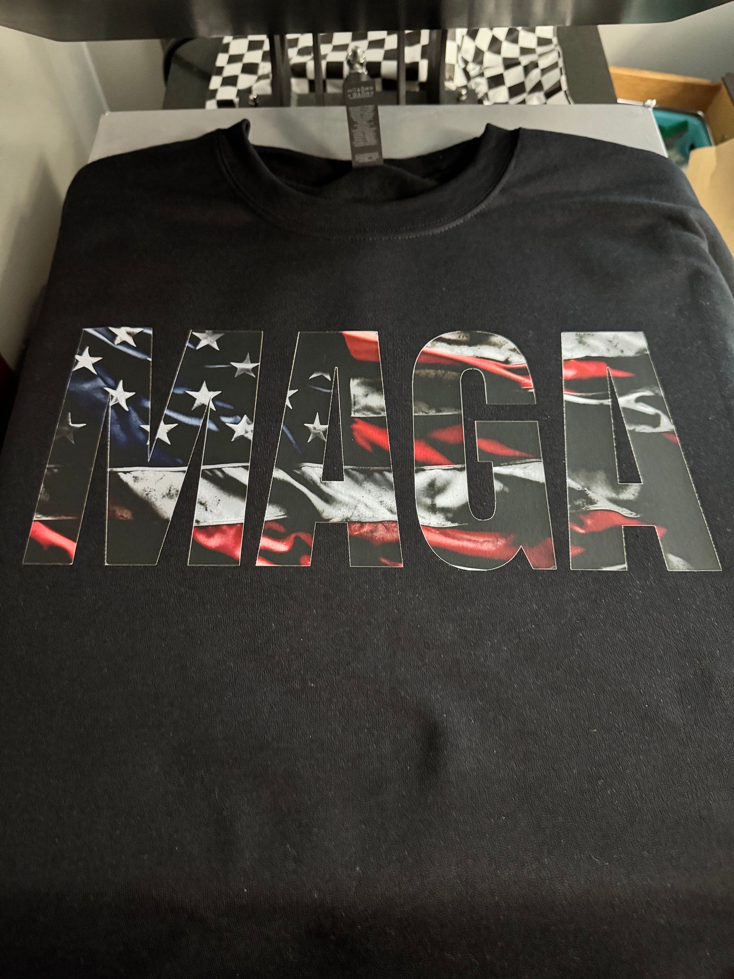 CREWNECK Dark MAGA